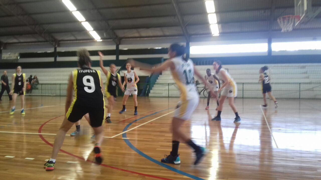 28.05-Feminino-Adulto-19 Feminino adulto estreia com derrota na Associação Regional de Basquete
