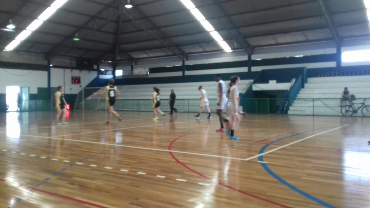 28.05-Feminino-Adulto-2 Feminino adulto estreia com derrota na Associação Regional de Basquete