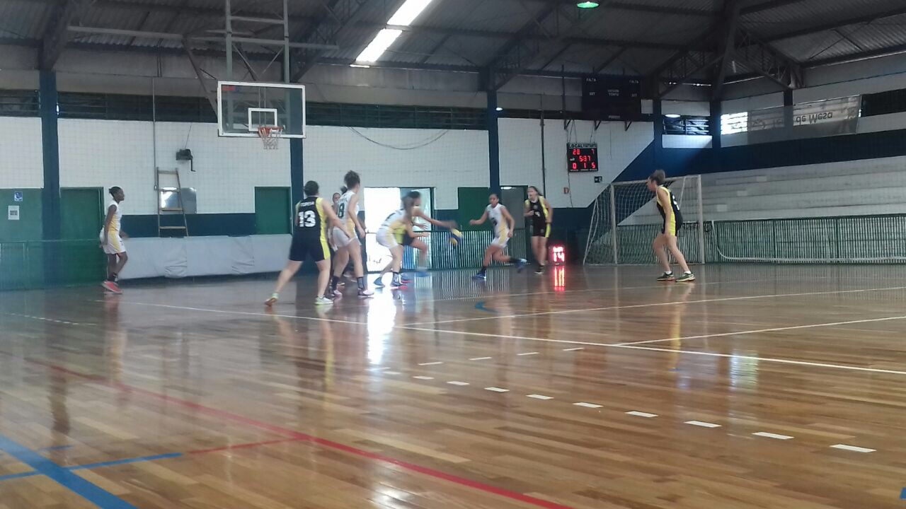28.05-Feminino-Adulto-3 Feminino adulto estreia com derrota na Associação Regional de Basquete