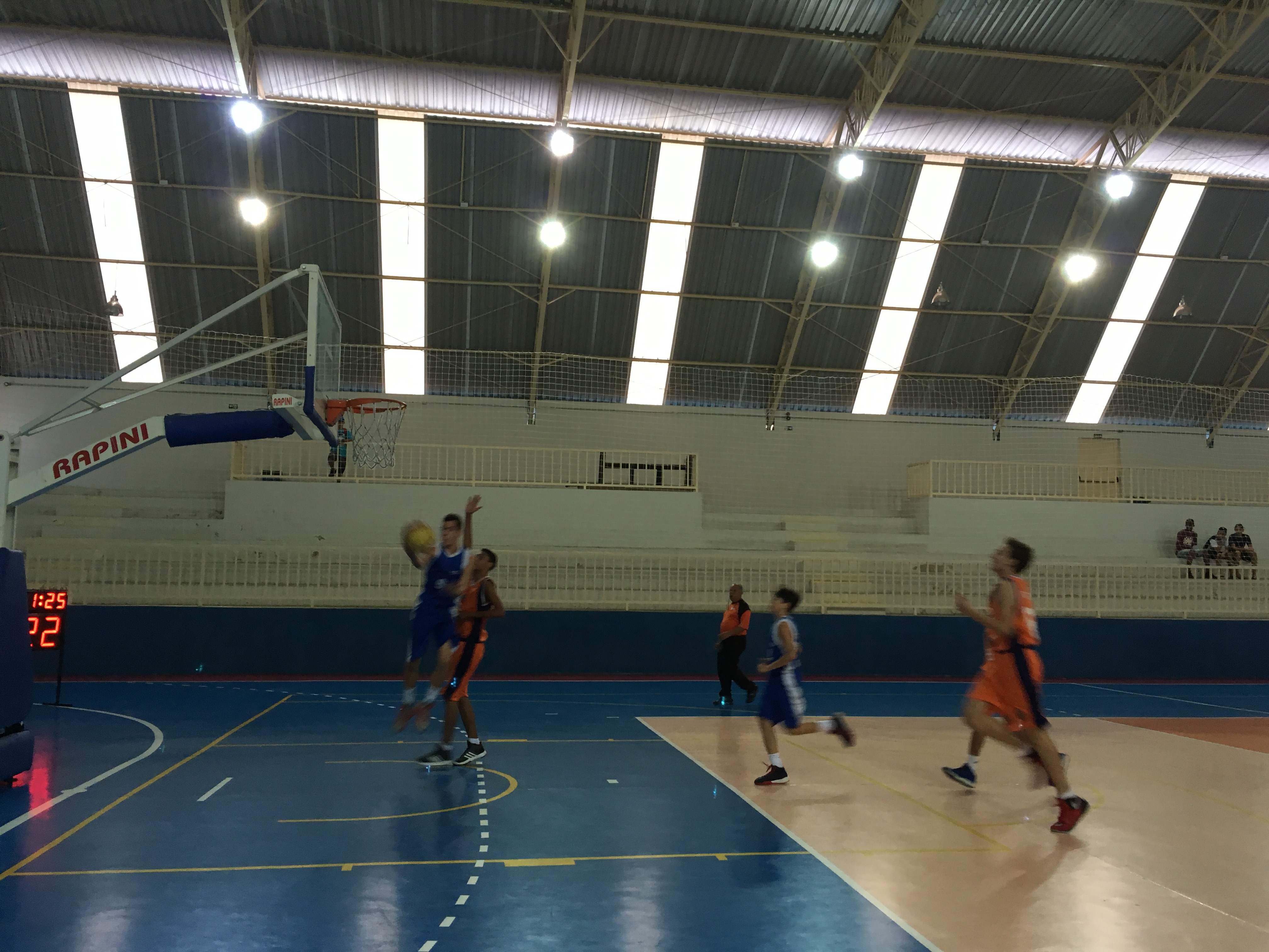 IMG_0265 Basquete masculino Sub-15 não consegue superar Itapira e sofre segunda derrota
