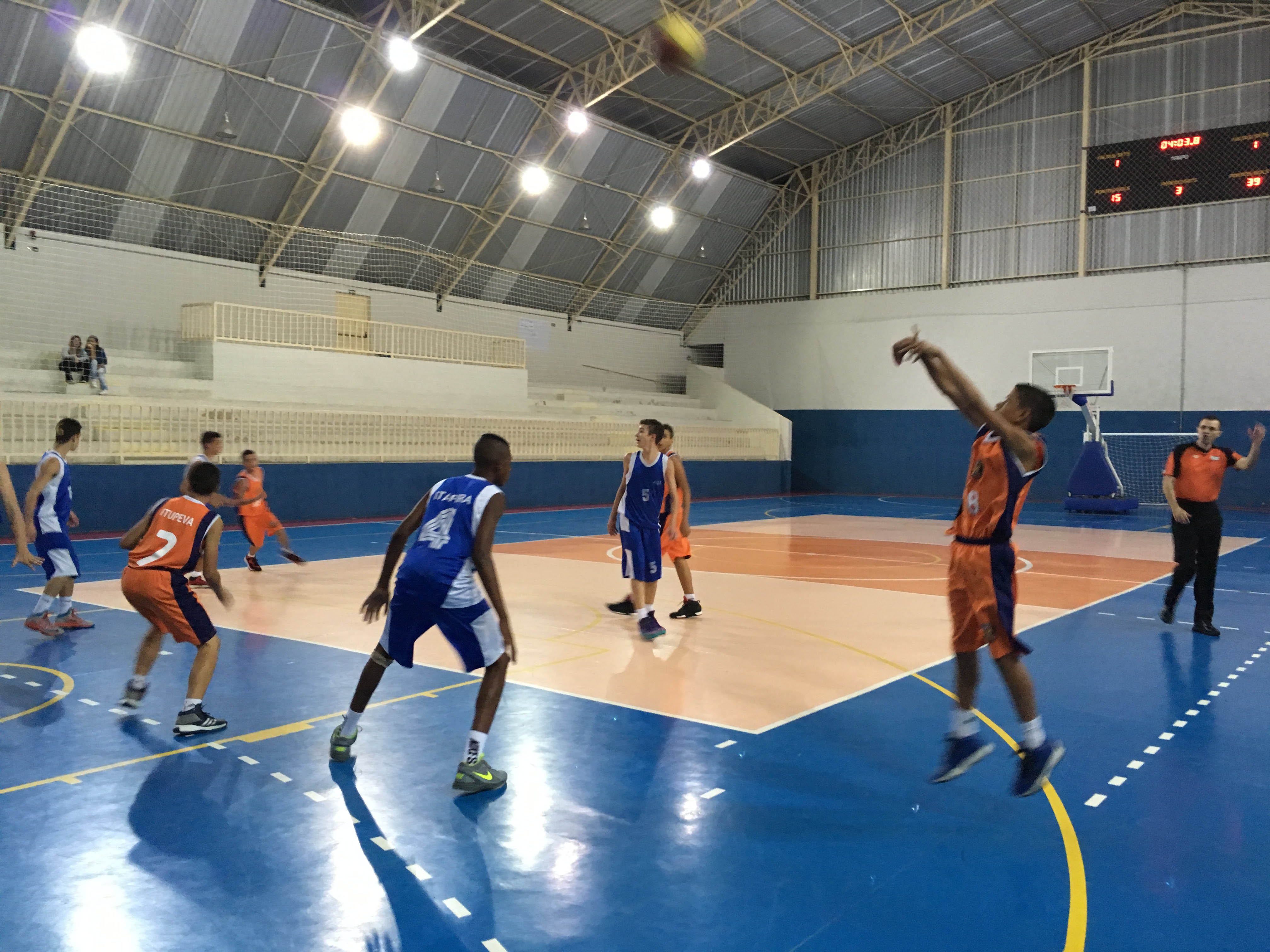 IMG_0296 Basquete masculino Sub-15 não consegue superar Itapira e sofre segunda derrota