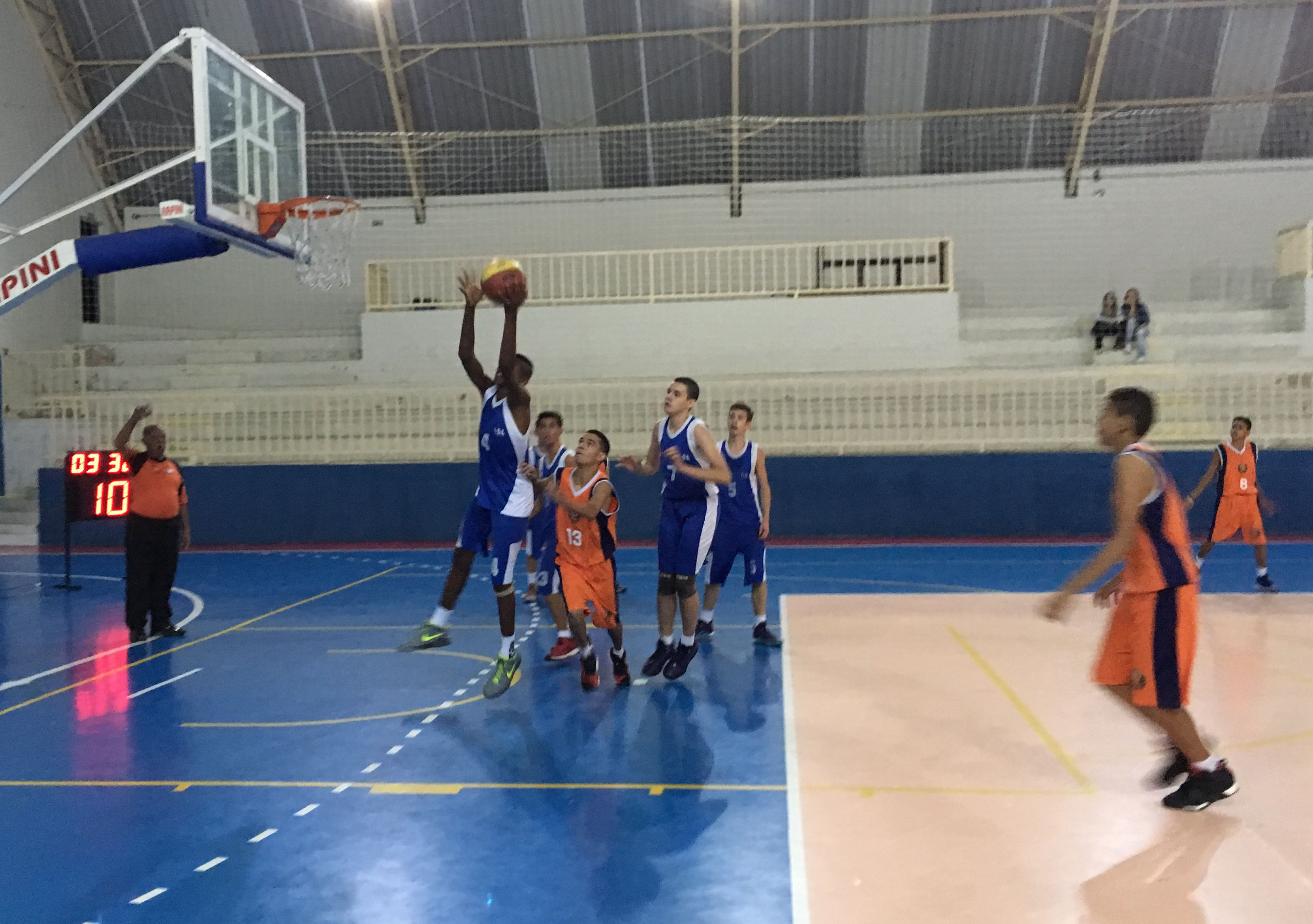 IMG_0299 Basquete masculino Sub-15 não consegue superar Itapira e sofre segunda derrota
