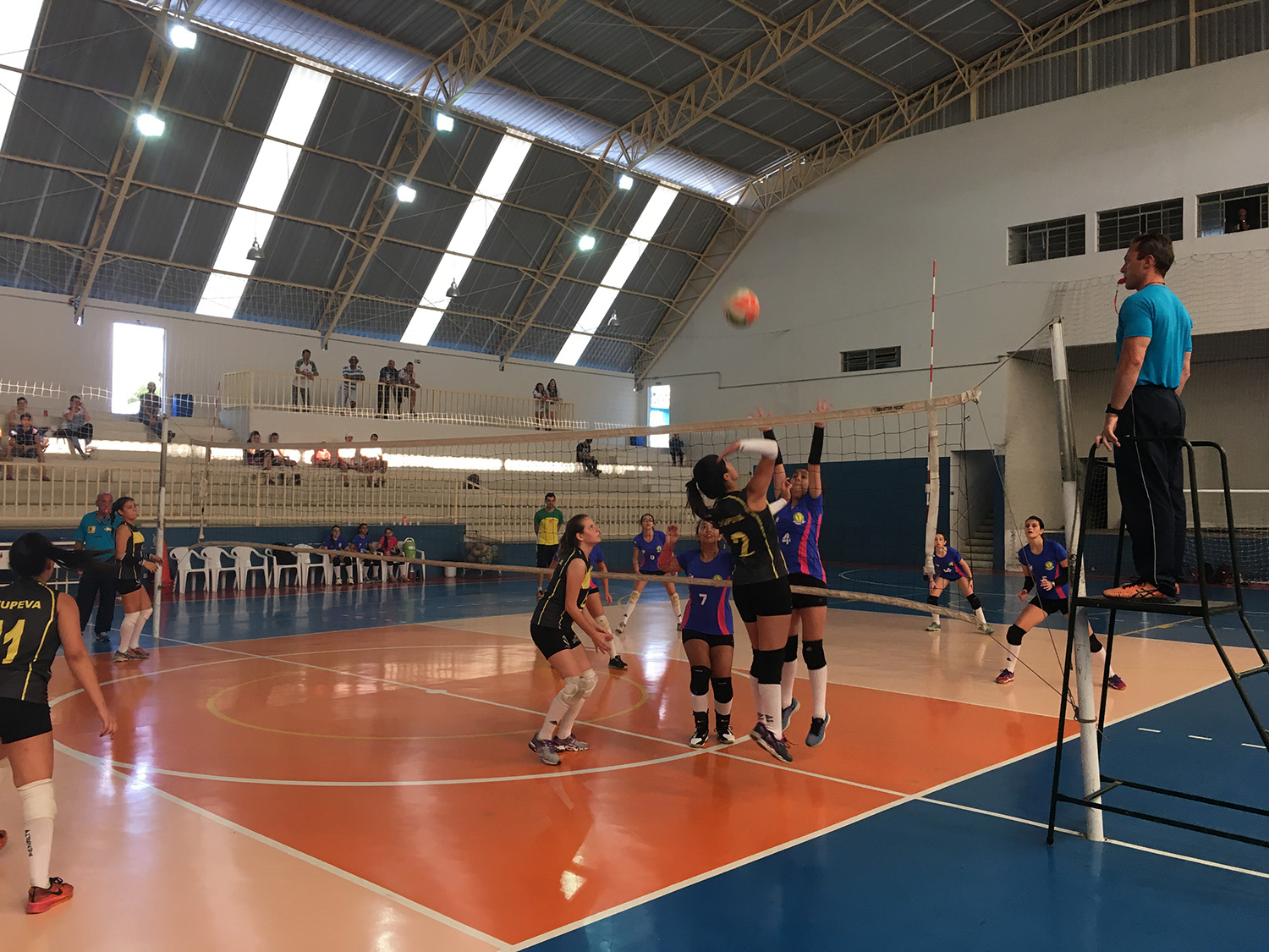 13.09-vôlei-feminino-mirim-104 Vôlei feminino cai diante do Círculo Militar de Campinas