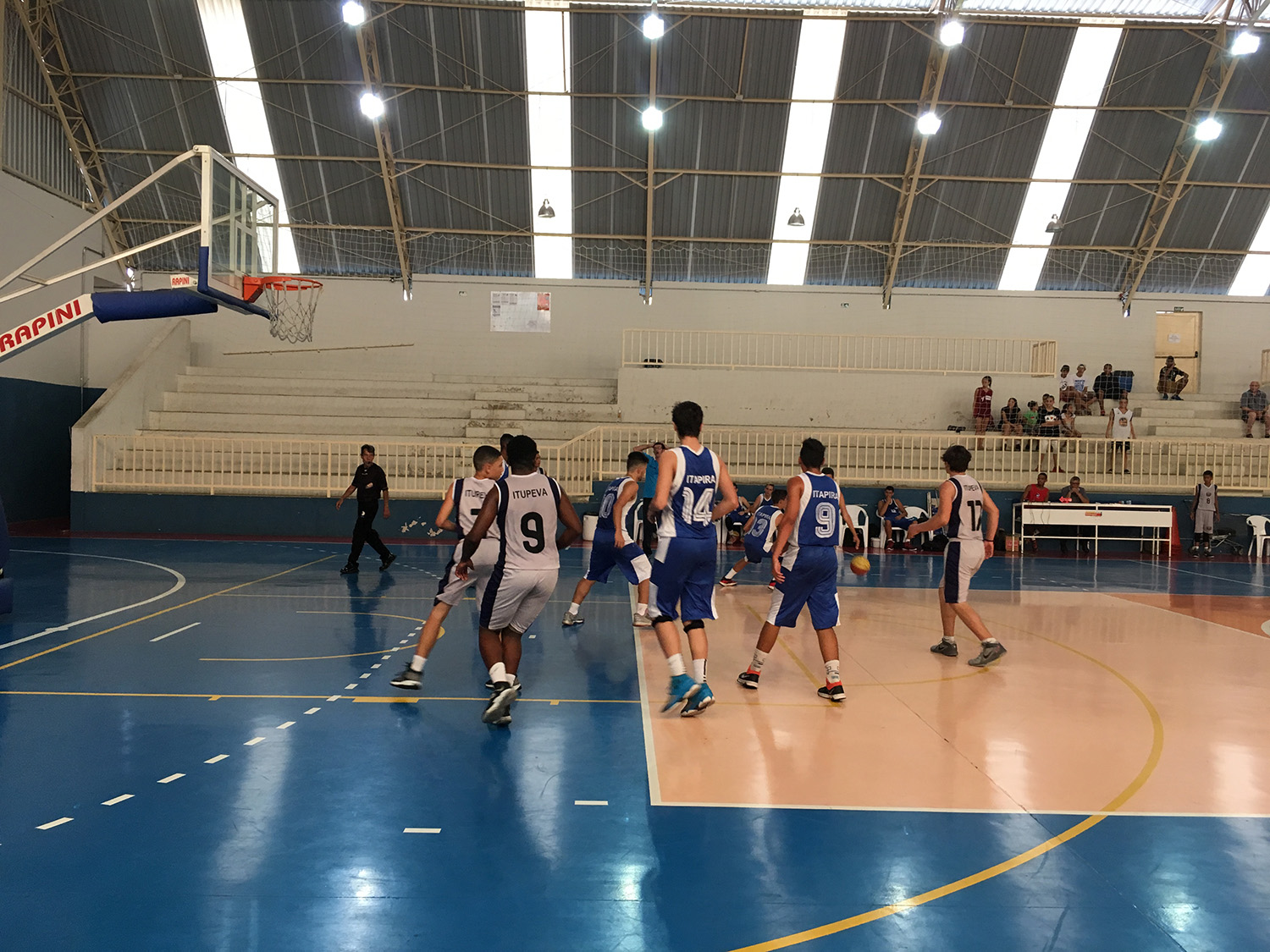 28.09-Basquete-sub-15-masculino-27 Por pouco! Basquete sub-15 deixa vitória escapar nos minutos finais