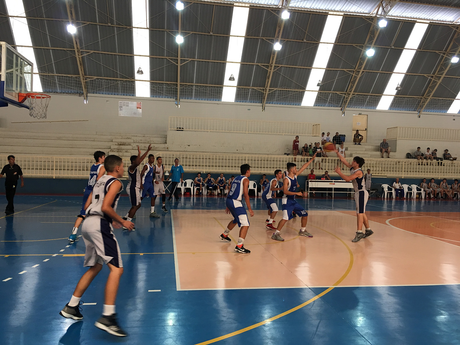 28.09-Basquete-sub-15-masculino-29 Por pouco! Basquete sub-15 deixa vitória escapar nos minutos finais