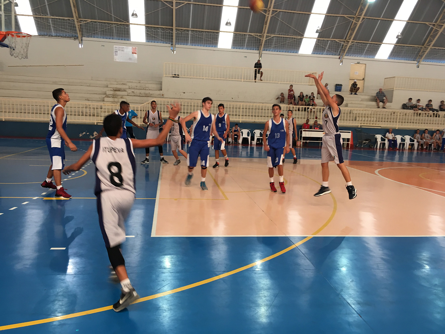 28.09-Basquete-sub-15-masculino-40 Por pouco! Basquete sub-15 deixa vitória escapar nos minutos finais