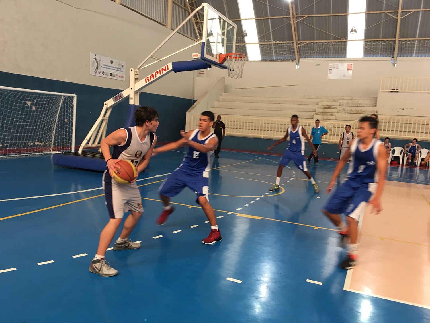 28.09-Basquete-sub-15-masculino-45 Por pouco! Basquete sub-15 deixa vitória escapar nos minutos finais