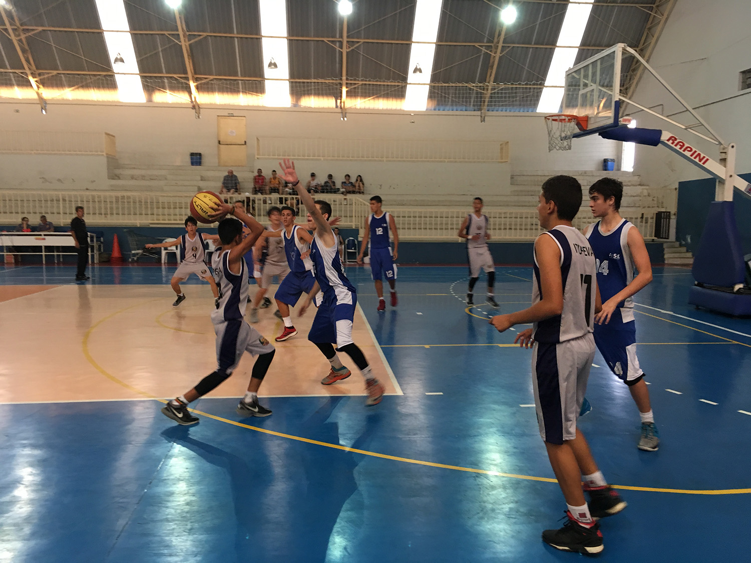 28.09-Basquete-sub-15-masculino-56 Por pouco! Basquete sub-15 deixa vitória escapar nos minutos finais