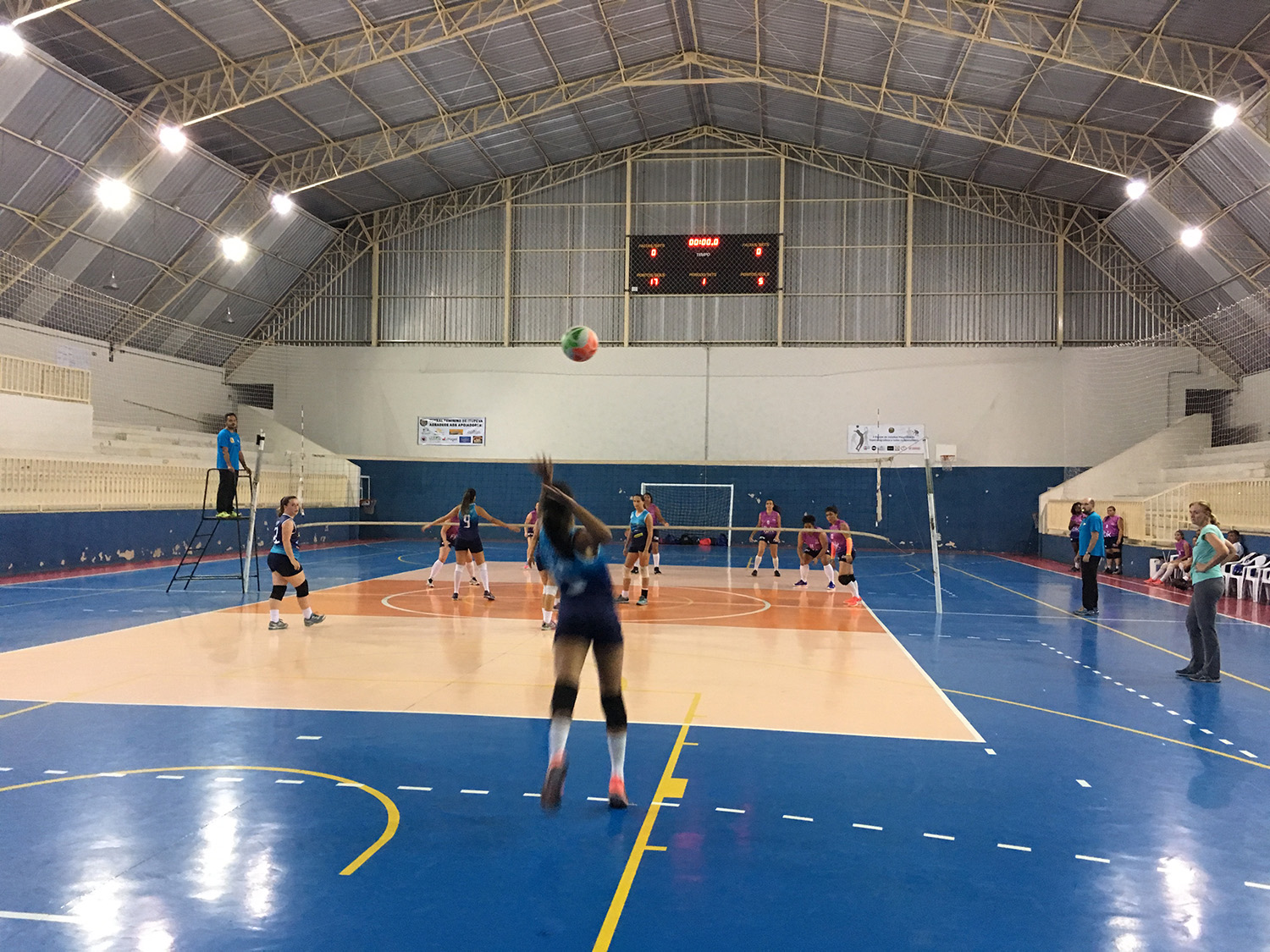 28.09-volei-feminino-adulto-12 Em jogo de superação, vôlei feminino vence Itu
