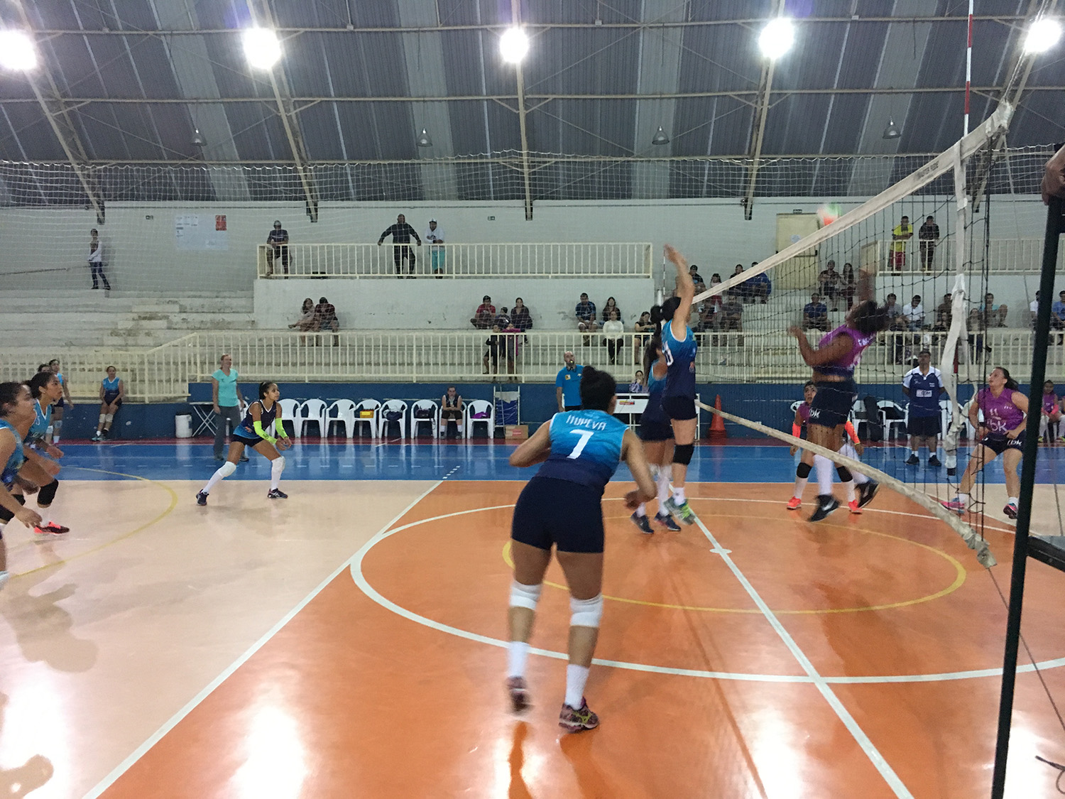 28.09-volei-feminino-adulto-37 Em jogo de superação, vôlei feminino vence Itu
