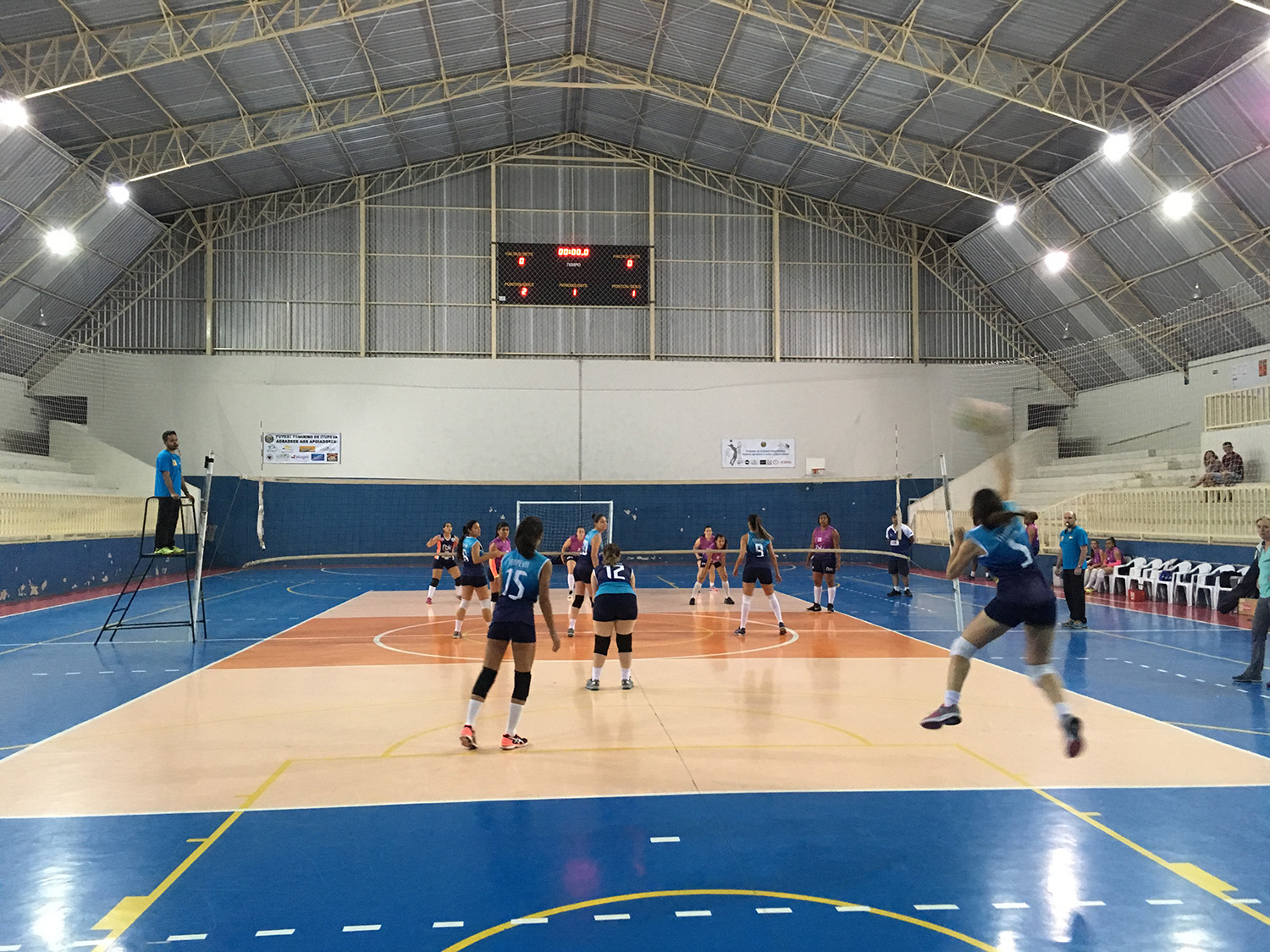 28.09-volei-feminino-adulto-4 Em jogo de superação, vôlei feminino vence Itu