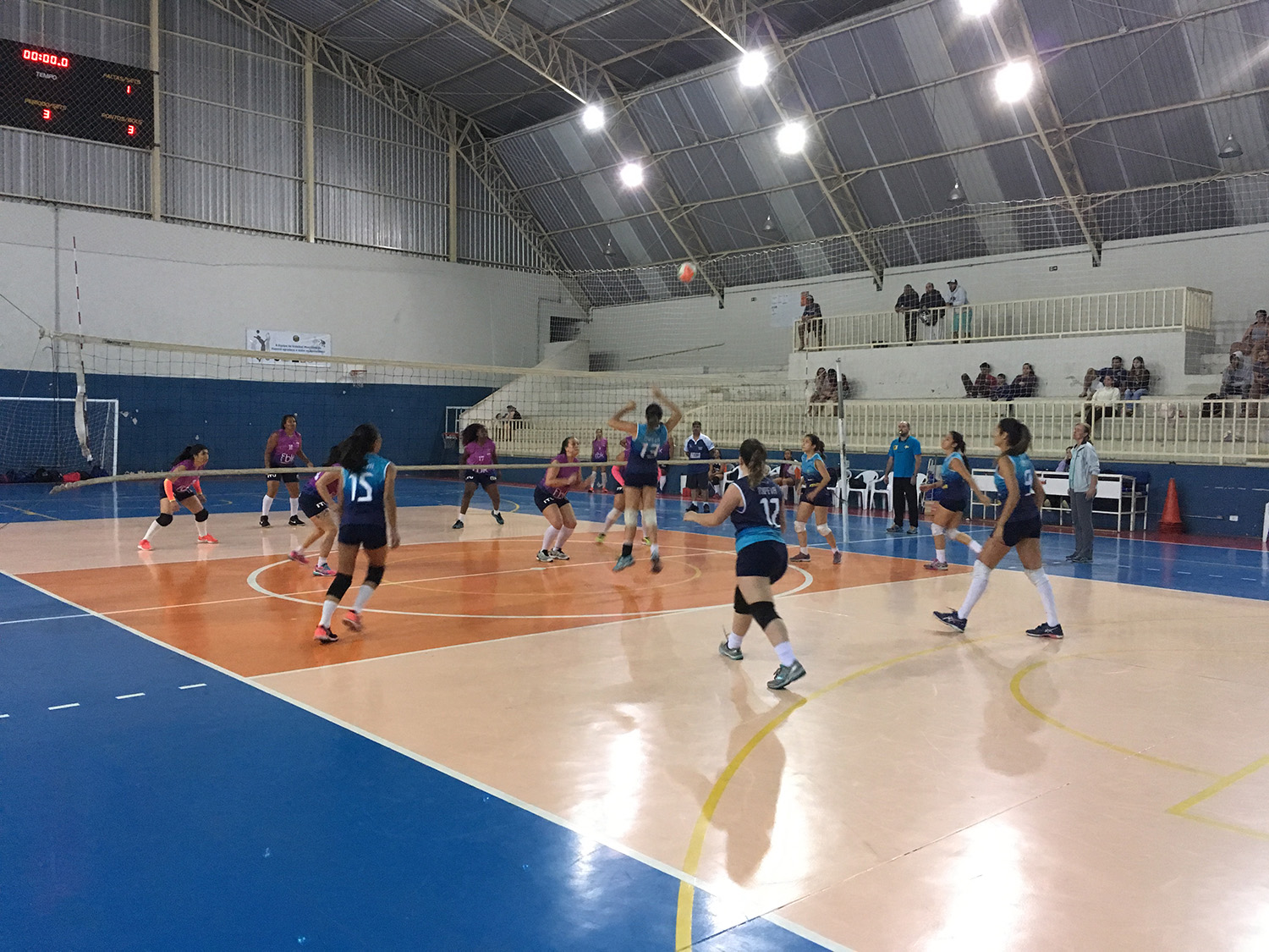 28.09-volei-feminino-adulto-51 Em jogo de superação, vôlei feminino vence Itu