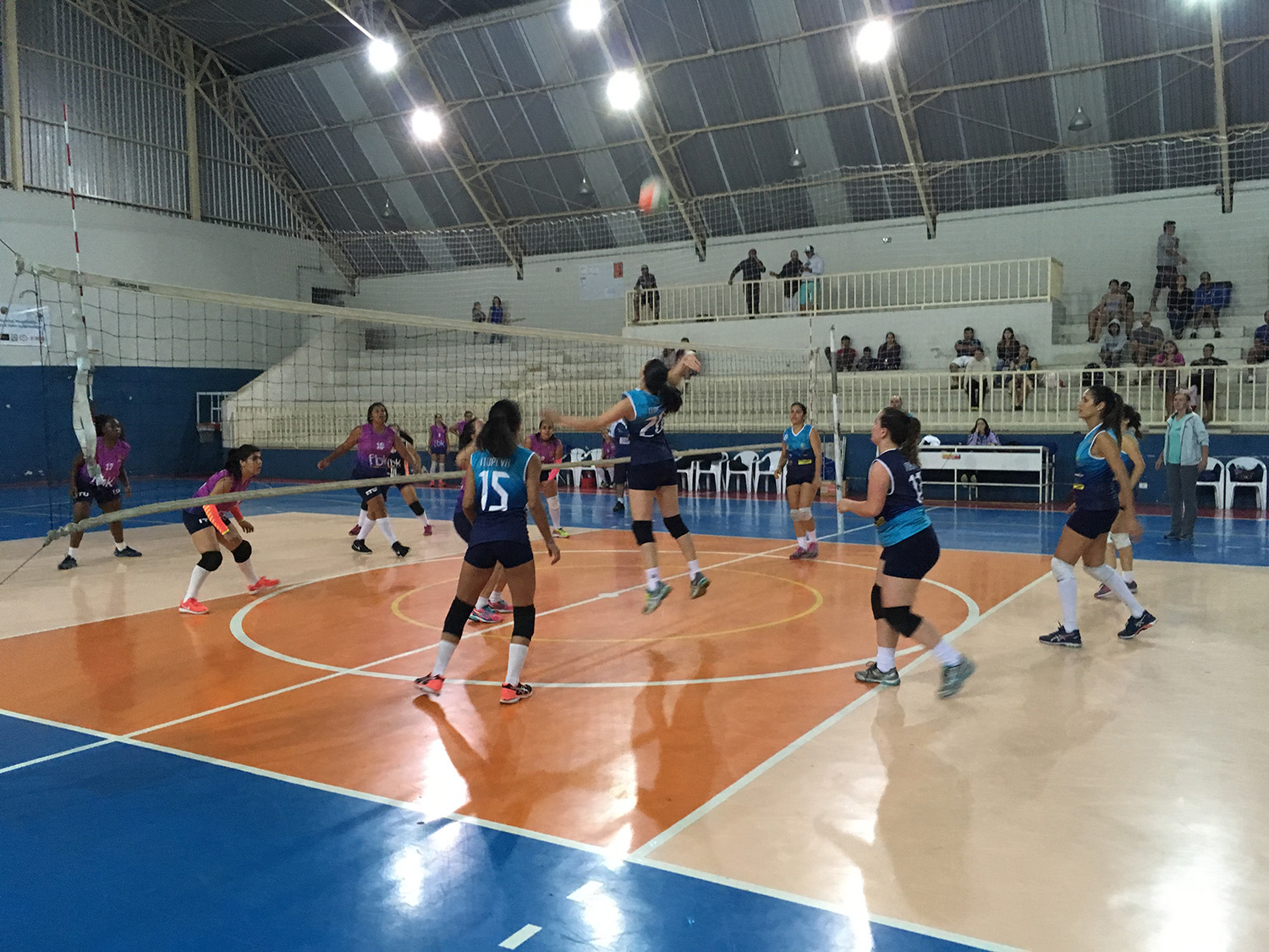 28.09-volei-feminino-adulto-57 Em jogo de superação, vôlei feminino vence Itu