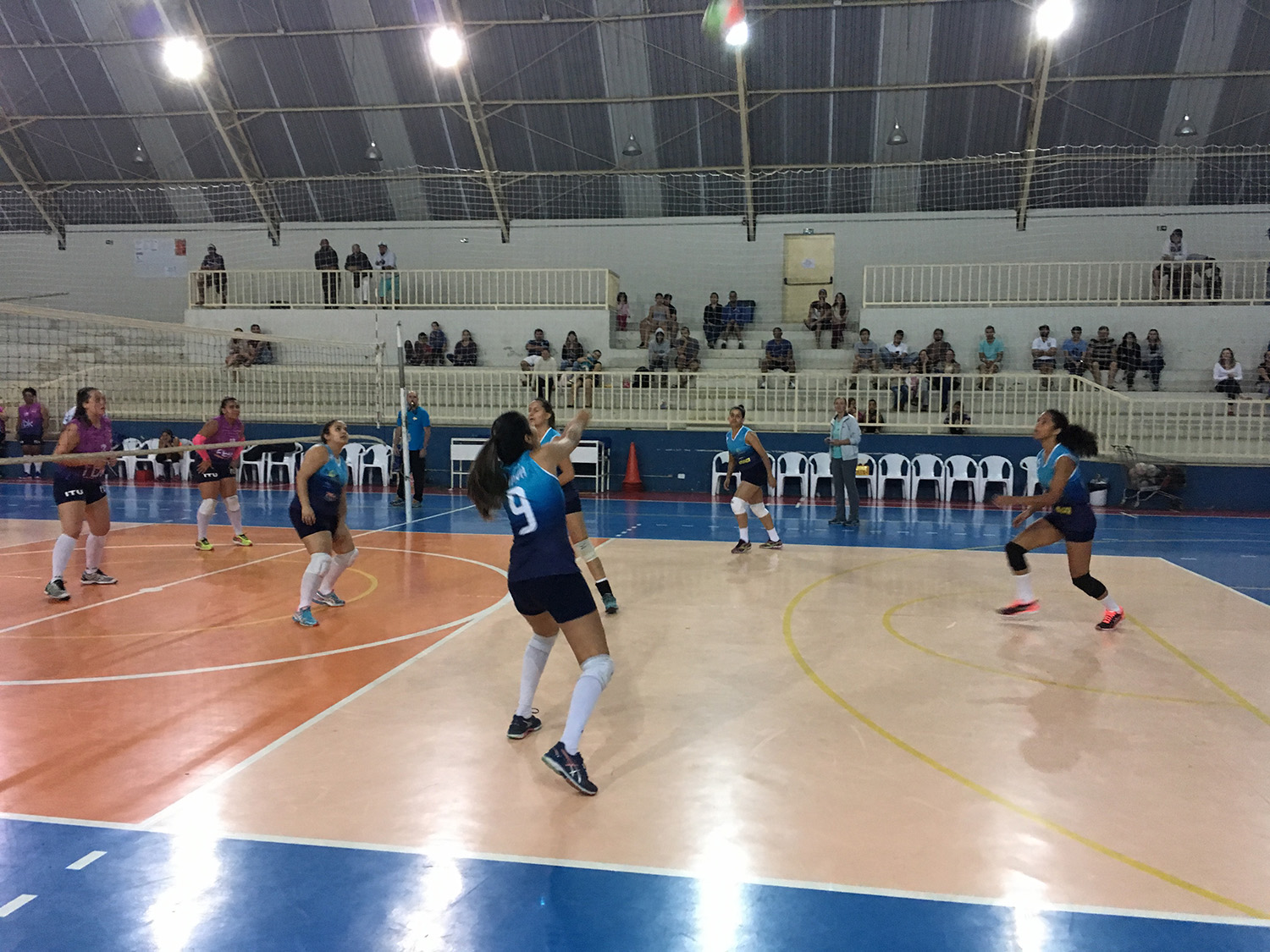 28.09-volei-feminino-adulto-59 Em jogo de superação, vôlei feminino vence Itu