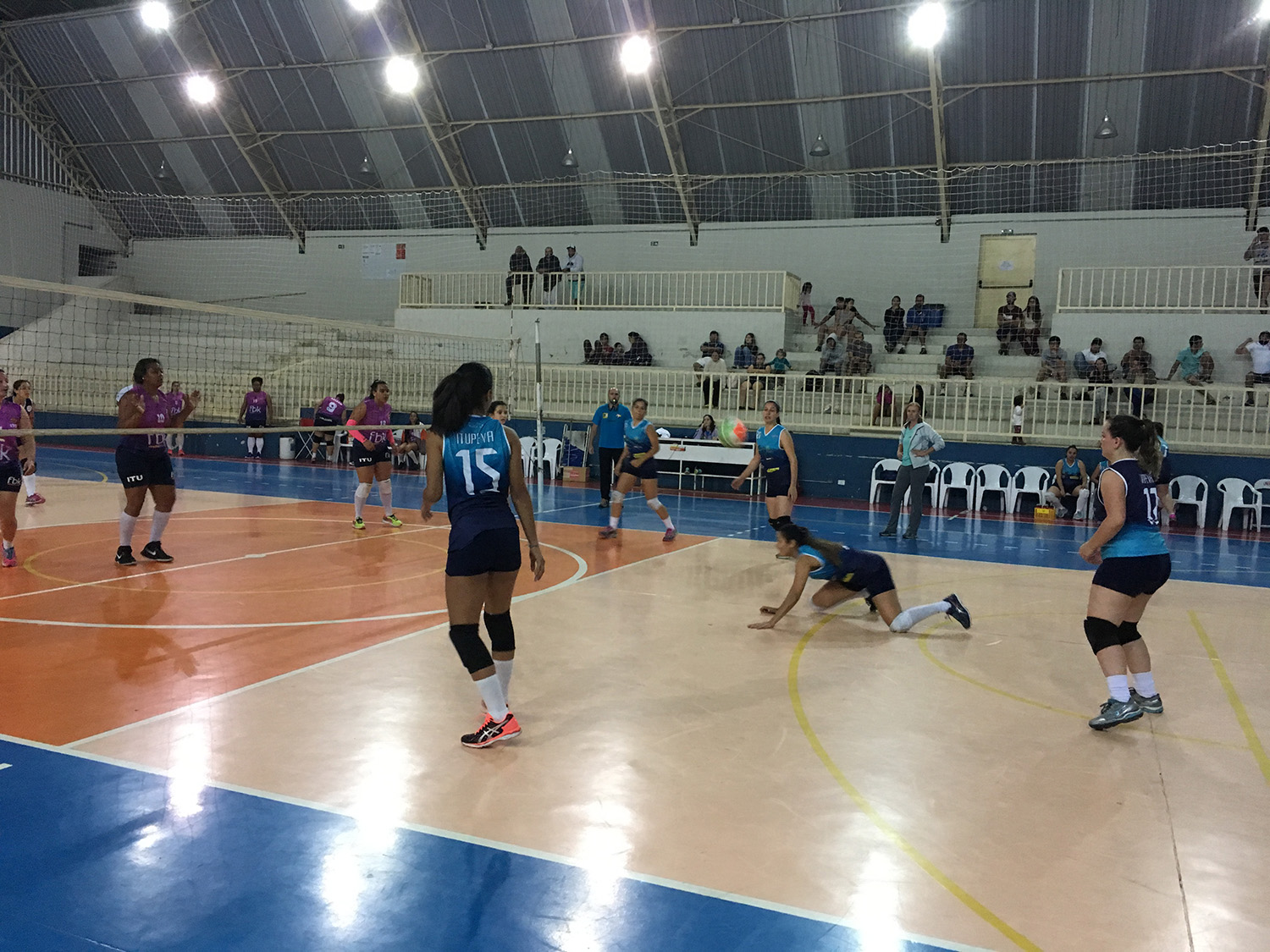 28.09-volei-feminino-adulto-60 Em jogo de superação, vôlei feminino vence Itu