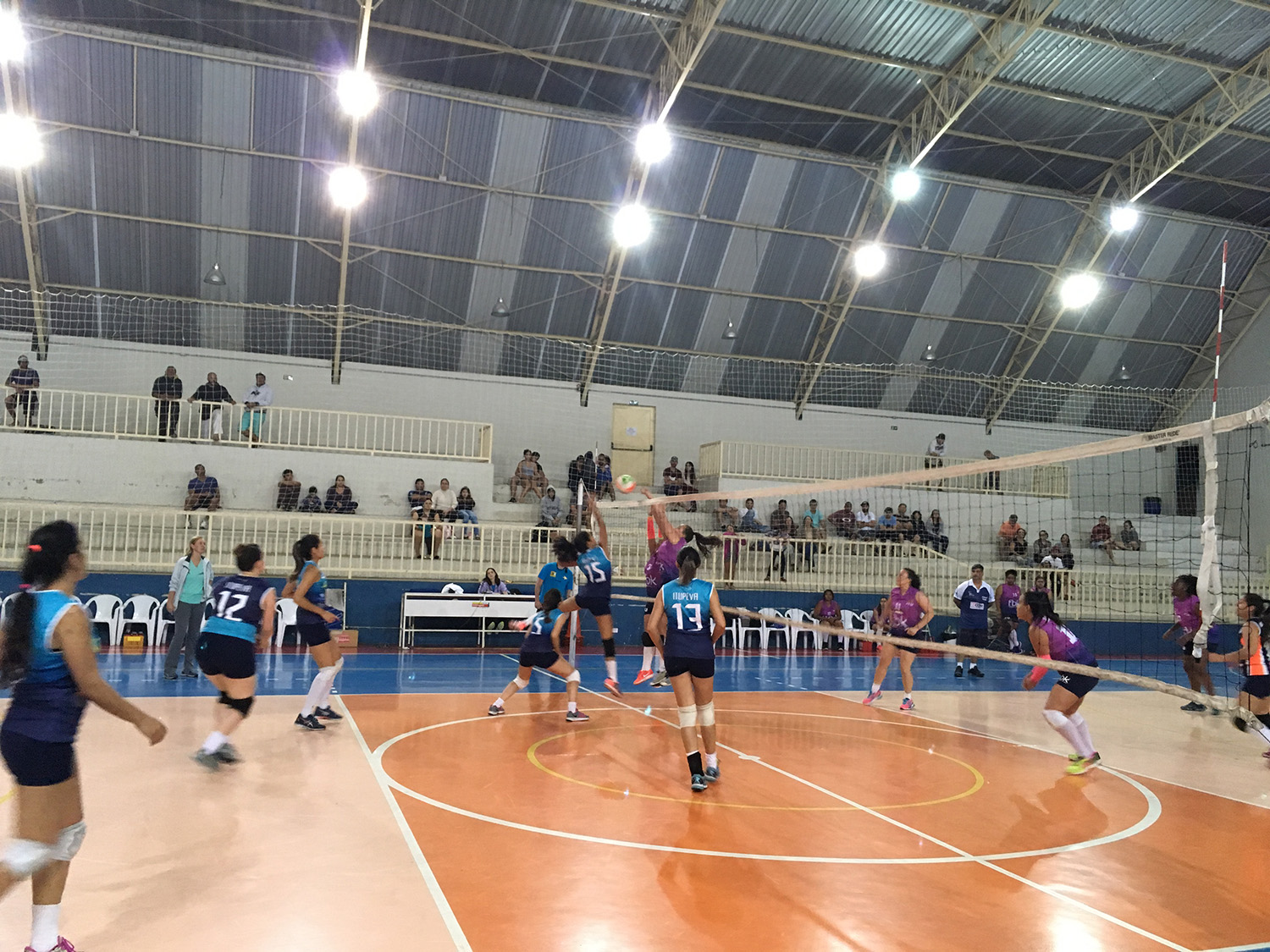 28.09-volei-feminino-adulto-76 Em jogo de superação, vôlei feminino vence Itu