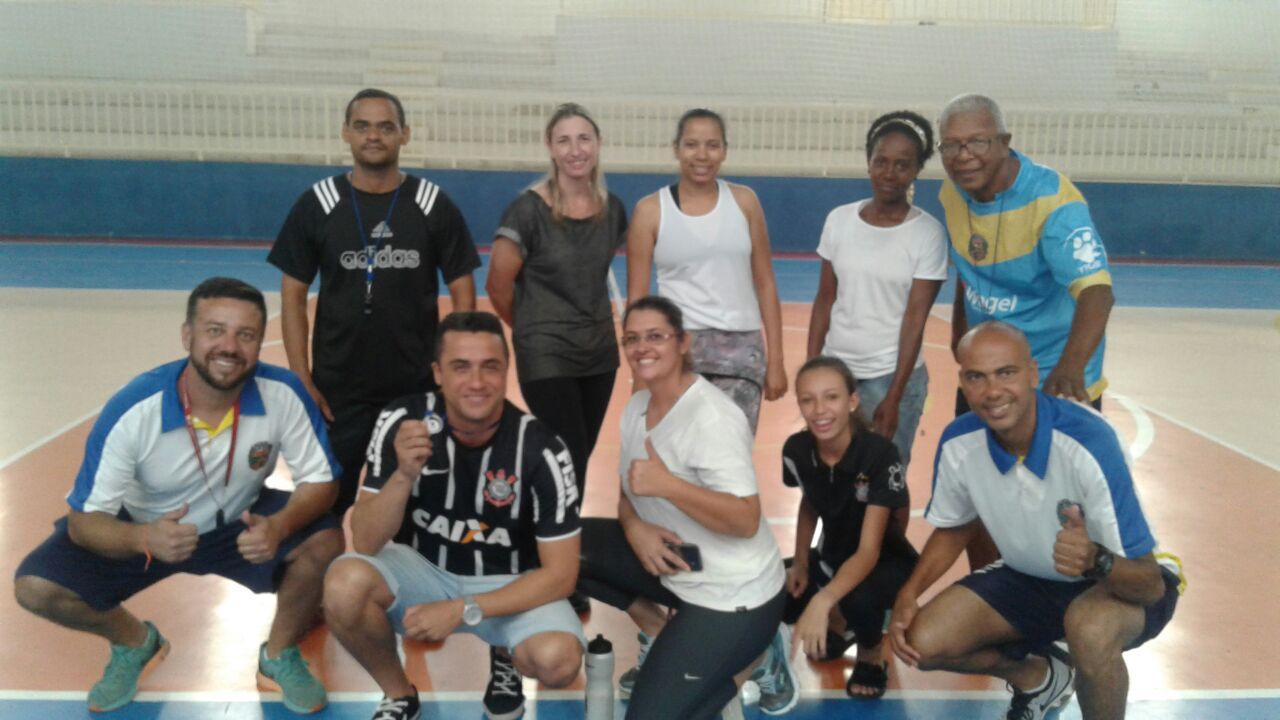 Equipe-que-participou-do-evento-sub-7-e-sub-10 Confraternização da Escolinha de Futsal reúne pais e alunos