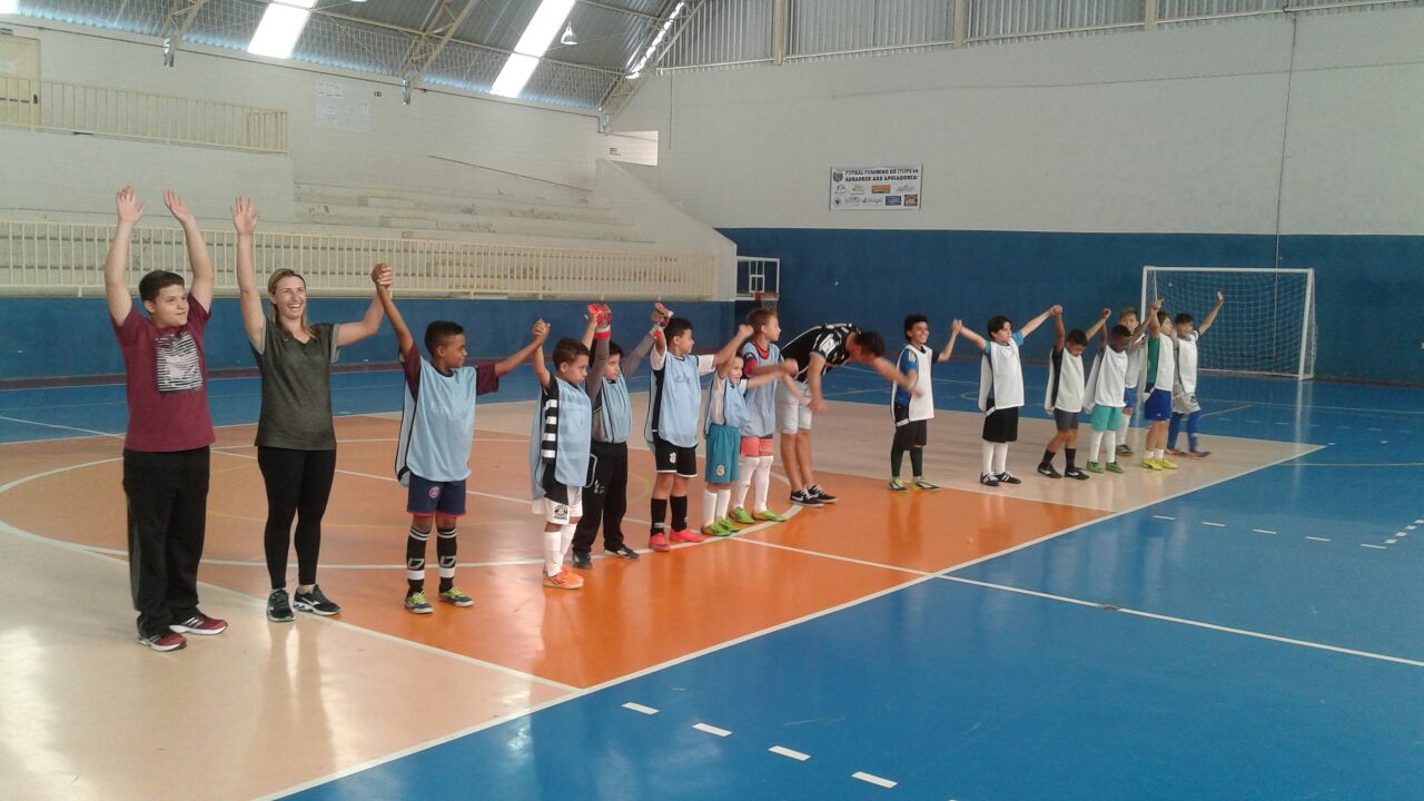Sub-10-7 Confraternização da Escolinha de Futsal reúne pais e alunos