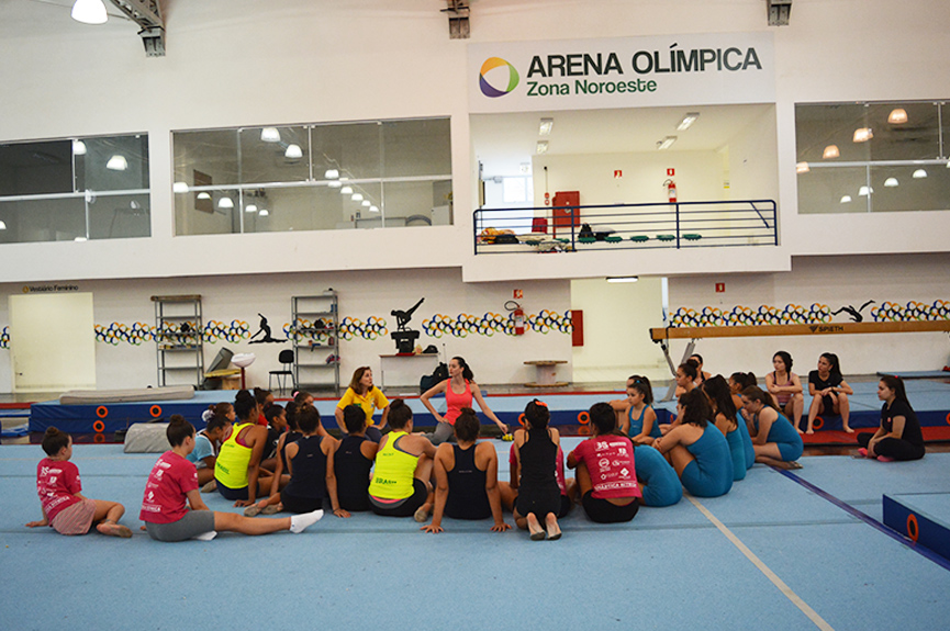 geg3 Ginastas itupevenses participam de curso em Santos