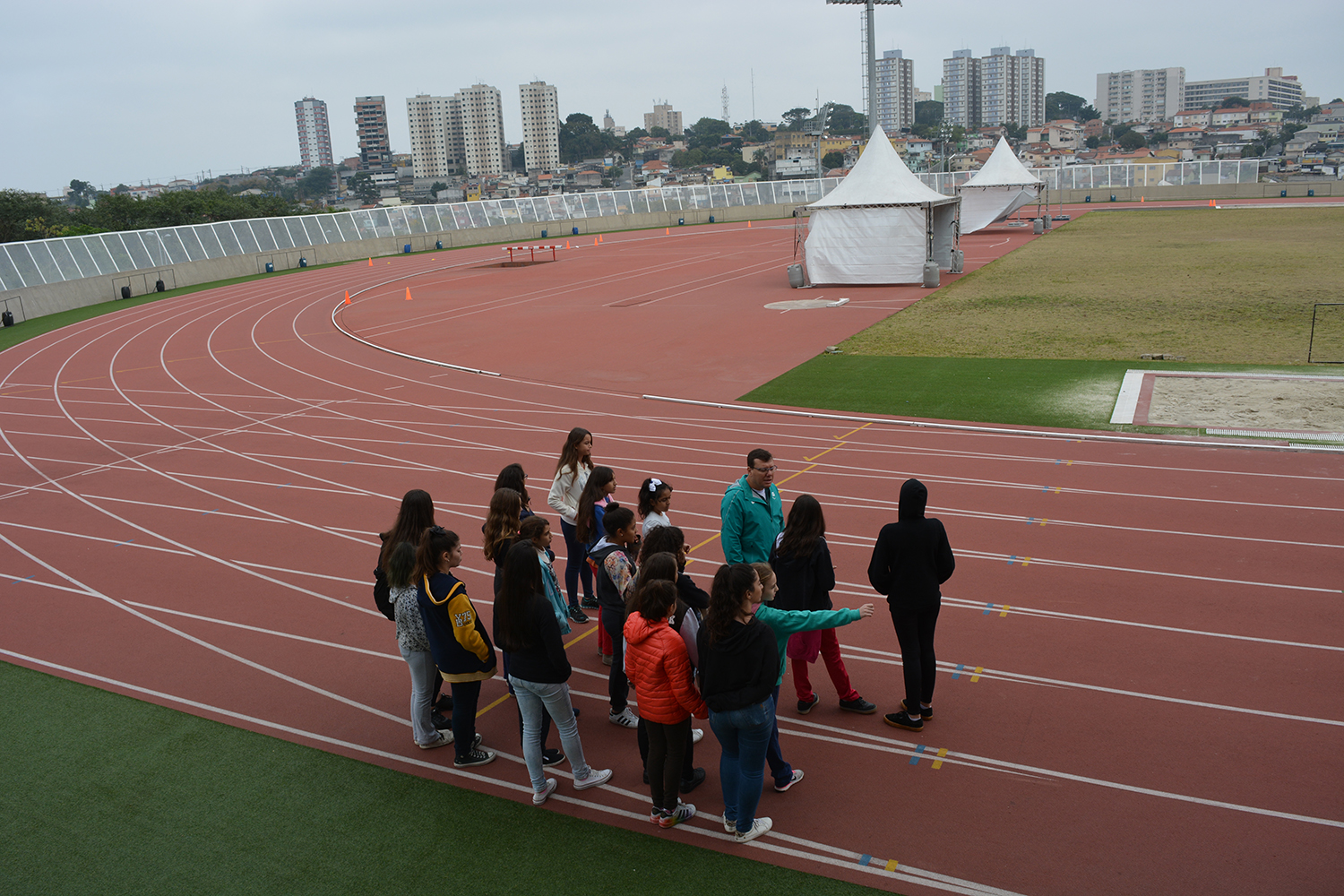 Visita-Centro-Treinamento-Paralímpico-10 Alunos de Ginástica e Circo Social visitam Centro Paralímpico Brasileiro