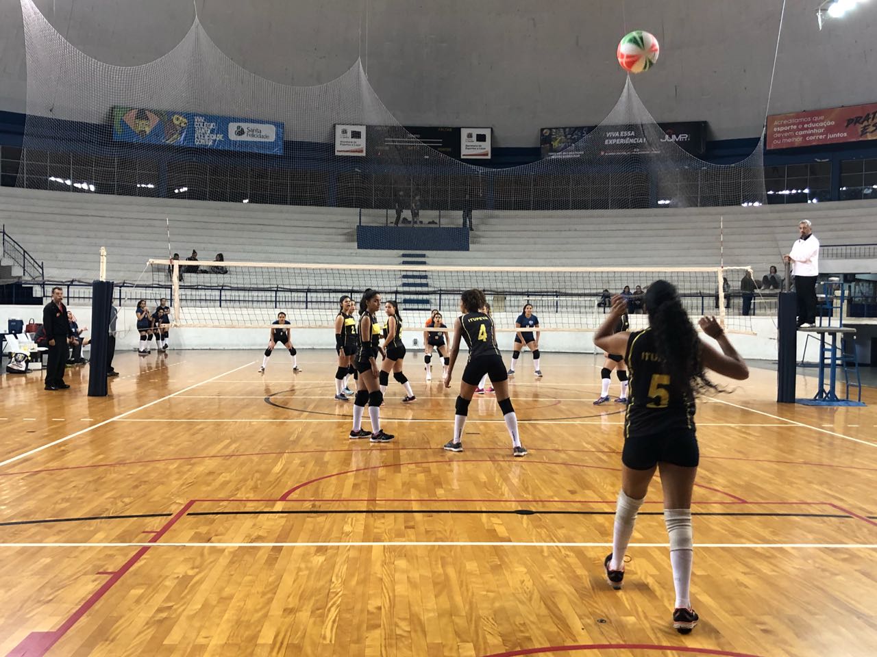 06.09-estreia-jogos-infantil-20 Vôlei estreia com vitória na fase regional dos Jogos Estadual Infantil