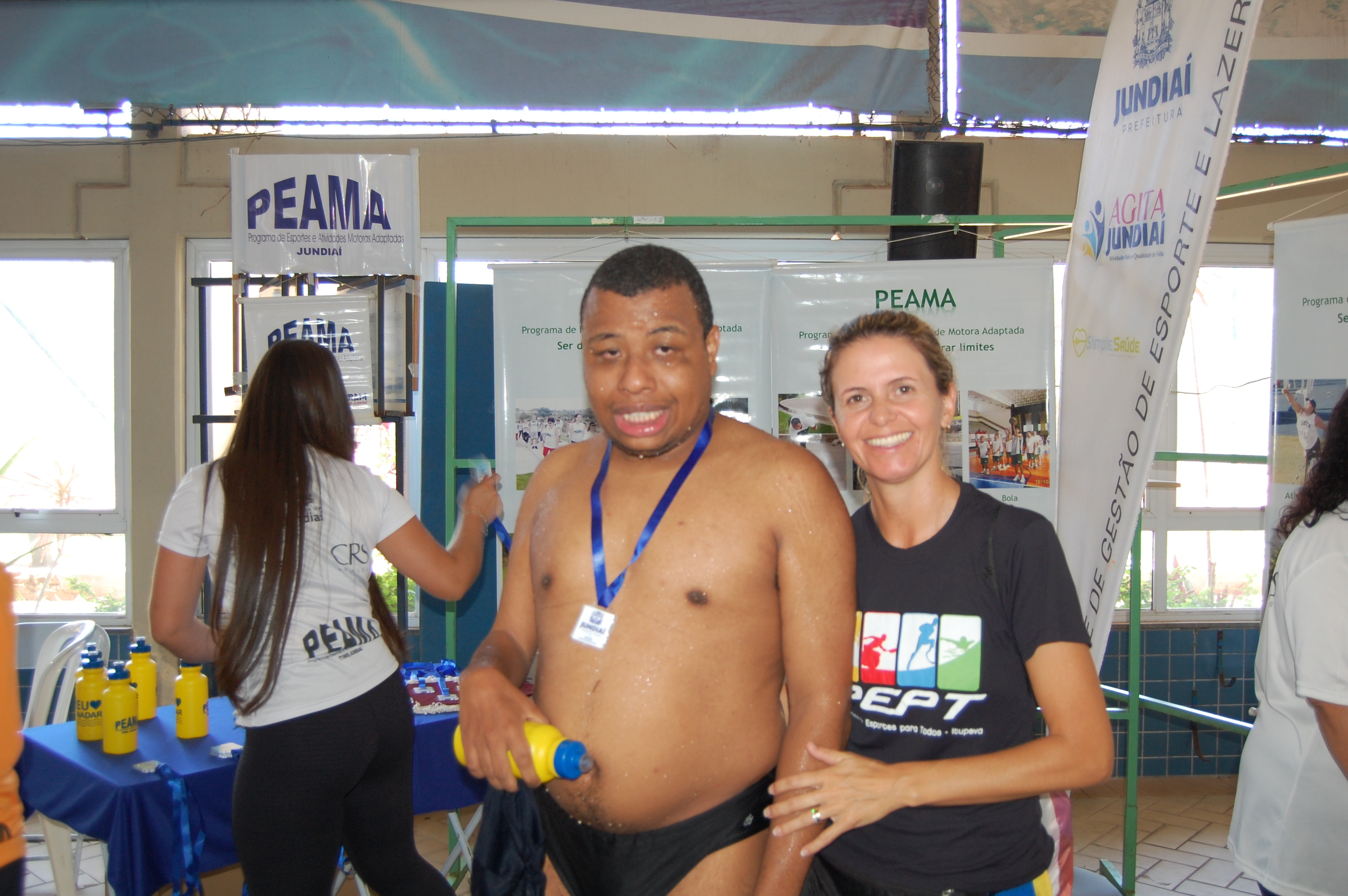 18º-Frena-18 Itupevenses participam de Festival Especial de Natação do Peama 