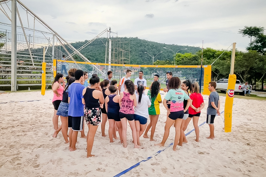 Clinica-Volei-13 Vôlei de Praia: Primeiro dia de clínica agradou jovens no Parque da Cidade