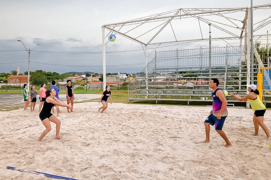 Clinica-Volei-17 Vôlei de Praia: Primeiro dia de clínica agradou jovens no Parque da Cidade