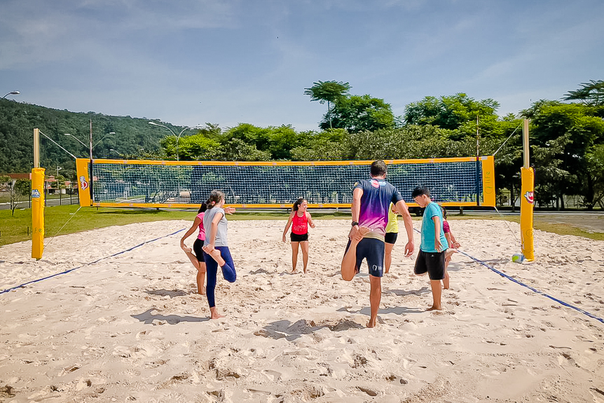 Clinica-Volei-3 Vôlei de Praia: Primeiro dia de clínica agradou jovens no Parque da Cidade