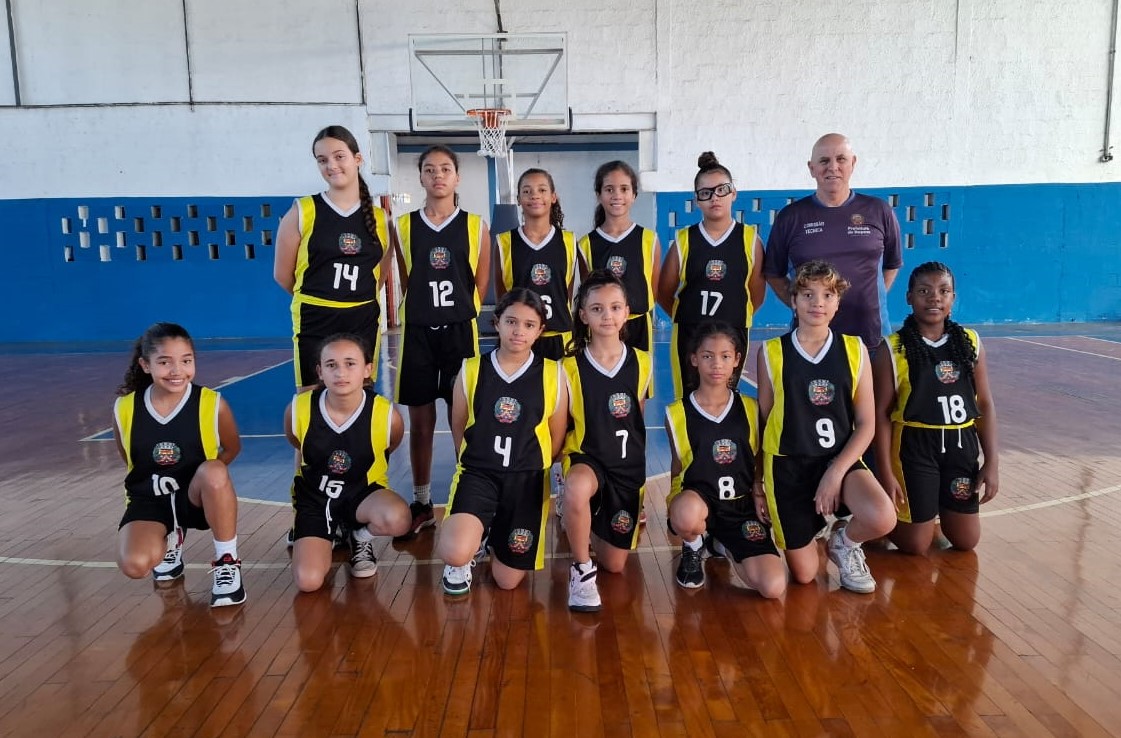 Basquete feminino sub-12 participou de Festival e conquistou duas vitórias